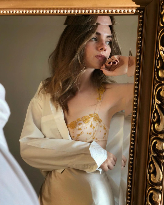 Blogger thời trang Pháp thị phạm cách mix đồ với 3 tông màu dễ thấy, công thức cho vẻ ngoài thanh lịch là đây chứ đâu!-16