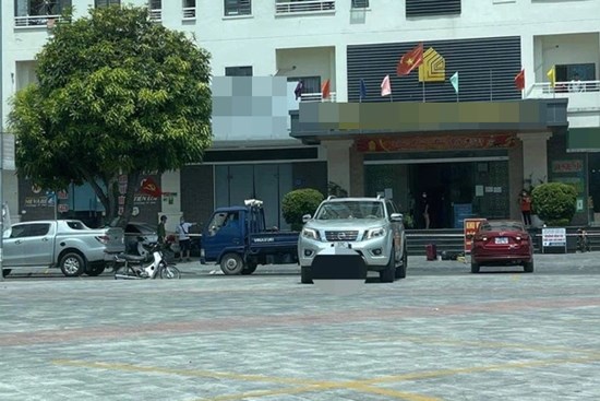 Một bác sĩ F1 3 lần âm tính, trở về nhà dương tính với SARS-CoV-2