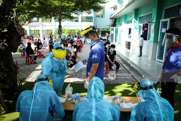 Chiều nay (6/7), thí sinh trên cả nước làm thủ tục dự thi tốt nghiệp THPT đợt 1-2