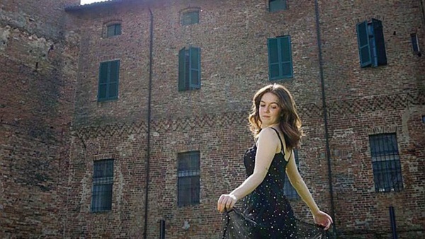 Cuộc sống không như mơ của gia đình sống trong lâu đài 900 tuổi tựa cổ tích: Mất 2 tiếng nếu muốn tìm nhau, để quên đồ thì xác định mất luôn-6