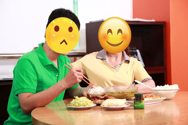 Mải dọn dẹp, bảo mẫu lơ là việc trông trẻ và cảnh tượng từ camera giám sát khiến người mẹ bật khóc-7