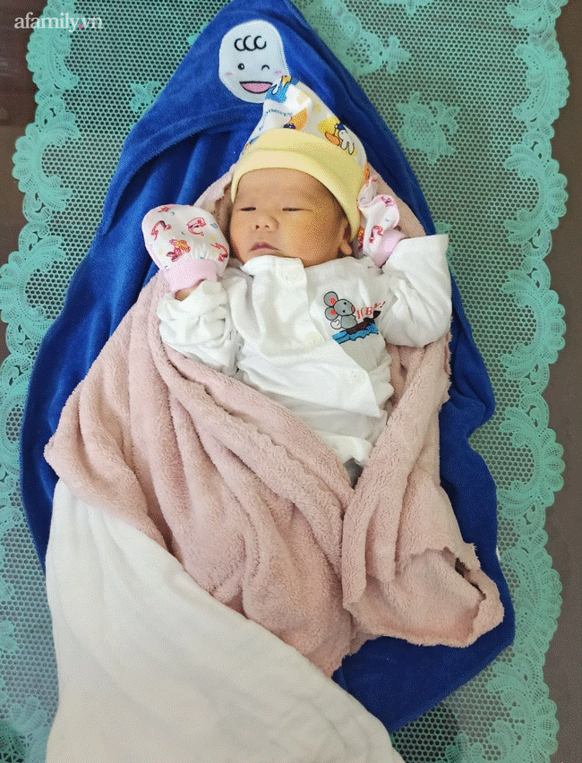 Xót xa bé trai chưa rụng rốn bị bỏ trước cổng Làng thiếu niên Thủ Đức lúc nửa đêm-3