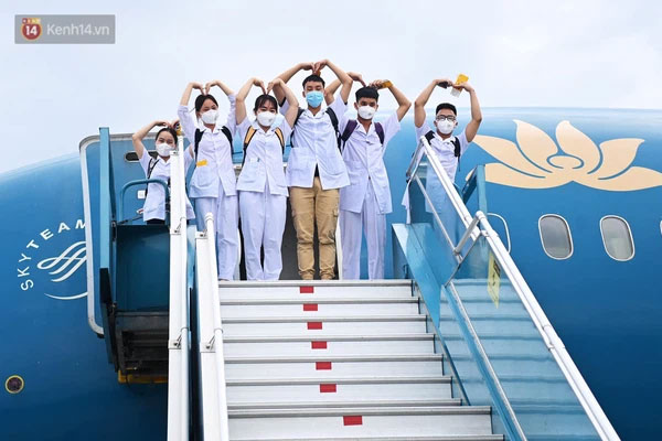 312 sinh viên Đại học Kỹ thuật y tế Hải Dương vẫn đang hỗ trợ chống dịch tại TP.HCM-1