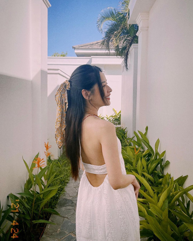 Sao Việt đọ vai đẹp, da mướt khi đua nhau diện mẫu váy sexy mà tinh tế này-2