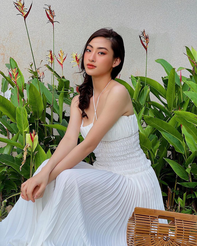 Sao Việt đọ vai đẹp, da mướt khi đua nhau diện mẫu váy sexy mà tinh tế này-3