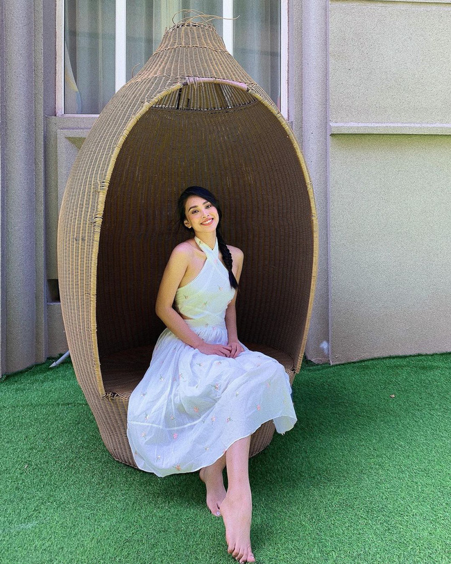 Sao Việt đọ vai đẹp, da mướt khi đua nhau diện mẫu váy sexy mà tinh tế này-8