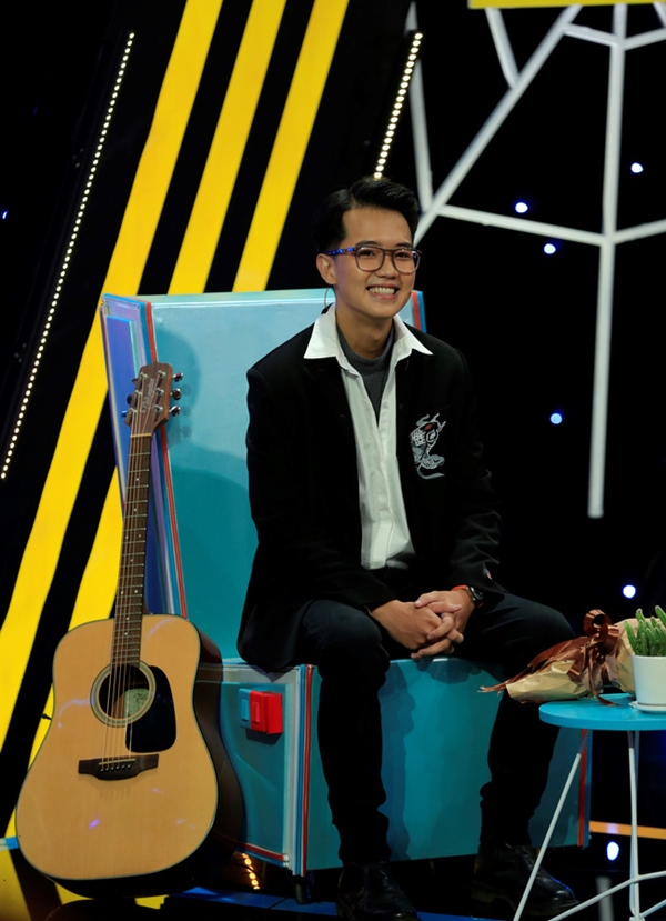 Màn hẹn hò của thiếu gia RMIT có 2 nhà hàng gây sốc, hôn gái xinh đắm đuối ngay lần đầu gặp mặt-2