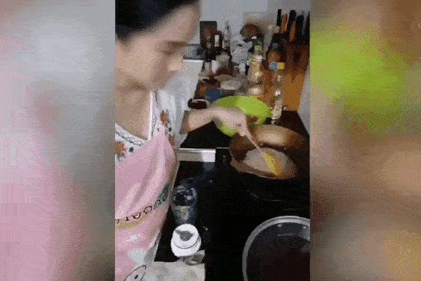 Blogger gục chết khi đang livestream, khoảnh khắc Tử thần cướp đi mạng sống khiến hàng ngàn dân mạng chứng kiến trong bất lực