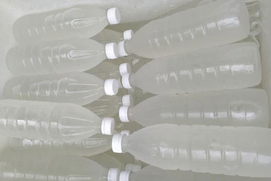 Thực hư về nước dừa tươi siêu rẻ, bán tràn lan 20.000 đồng/lít
