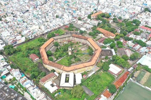 Trại tạm giam Chí Hòa TP.HCM thành ổ dịch với 81 ca dương tính Covid-19