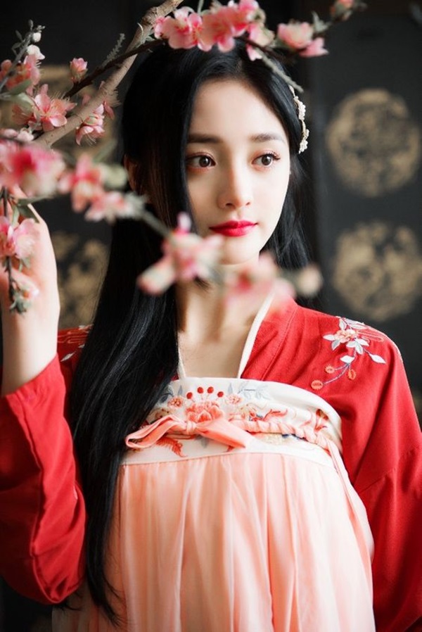 Phụ nữ thuộc 3 mệnh này chưa từng lo nghèo khó, đến tuổi trung niên tiền bạc không mời mà đến, chẳng mấy chốc có được cơ ngơi như ý-1