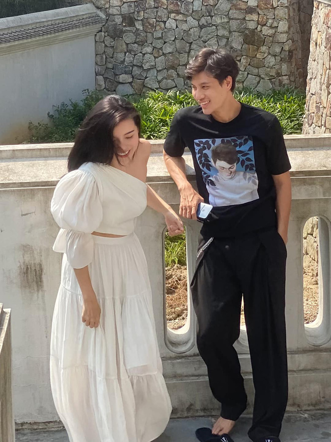 Tình tri kỷ của Cao Thái Hà và Đức Long: Kề cận như gia đình, gắn bó suốt sự nghiệp, xúc động lời hứa với mẹ ruột của bạn quá cố-8