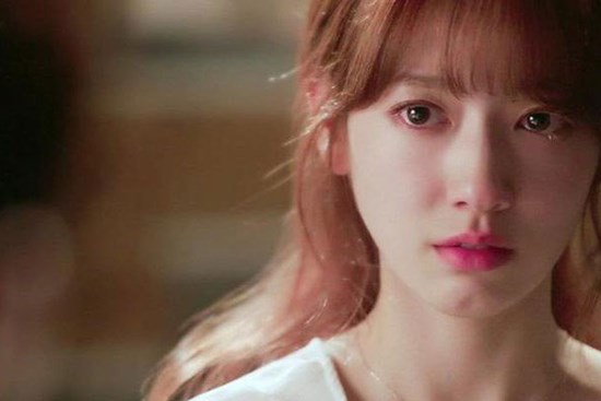 18 tuổi sống chết đòi cưới, một năm sau ra khỏi nhà chồng cùng đứa con thơ