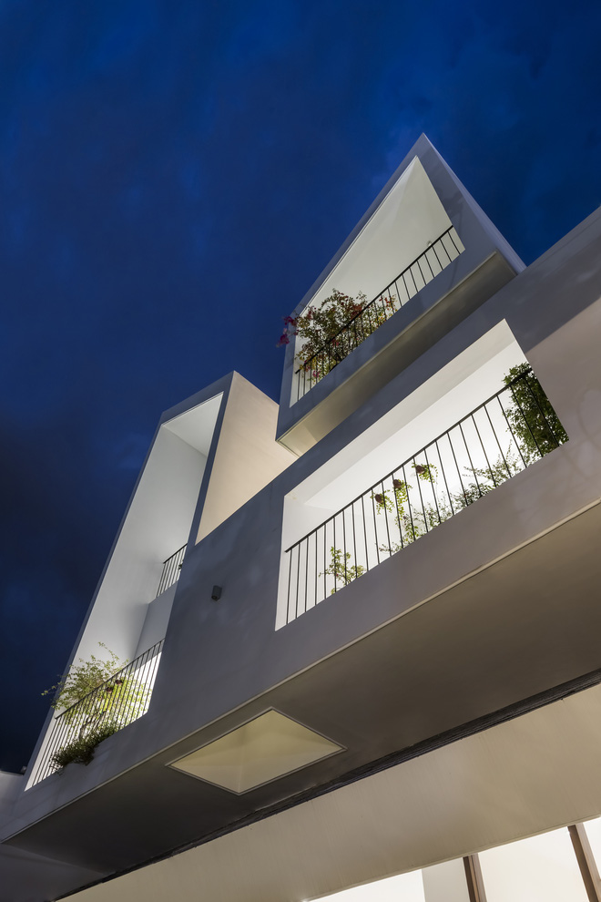 Chị em sinh đôi xây nhà trên mảnh đất 250m2, nhìn bên ngoài cứ ngỡ là 1 nhưng vào trong mới phát hiện sự thật bất ngờ-4