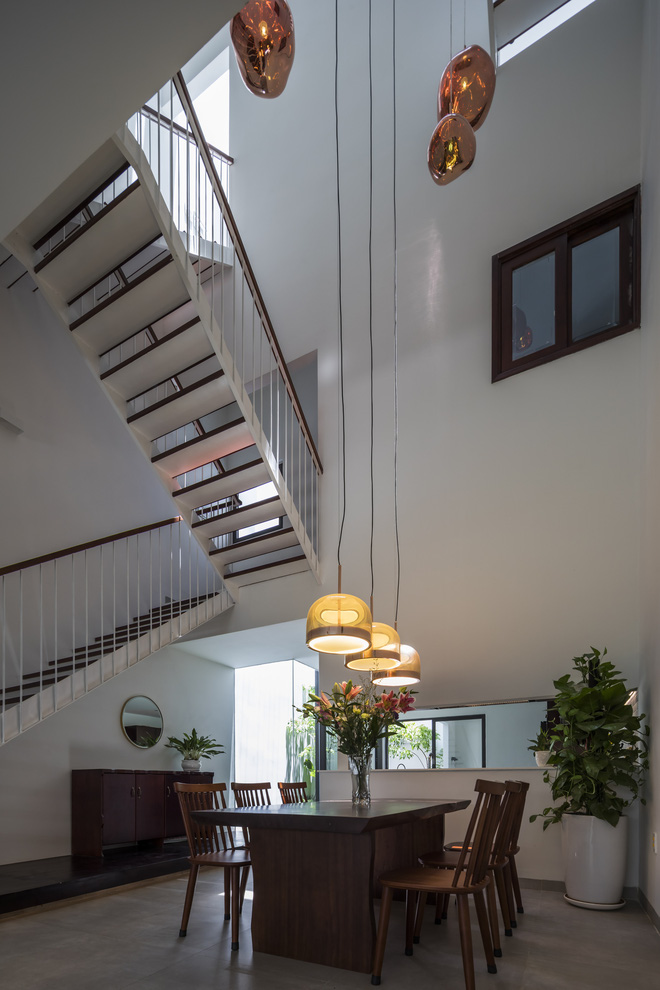 Chị em sinh đôi xây nhà trên mảnh đất 250m2, nhìn bên ngoài cứ ngỡ là 1 nhưng vào trong mới phát hiện sự thật bất ngờ-15