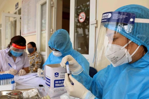 Hà Nội: Phát hiện thêm 3 ca dương tính SARS-CoV-2, đều là lái, phụ xe đường dài từ TP.HCM về-2