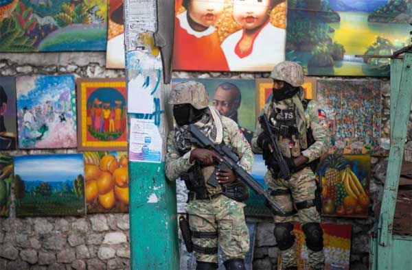 Tổng thống Haiti bị ám sát man rợ; cảnh sát đã giao tranh và bắn hạ 4 kẻ nghi là lính đánh thuê-2