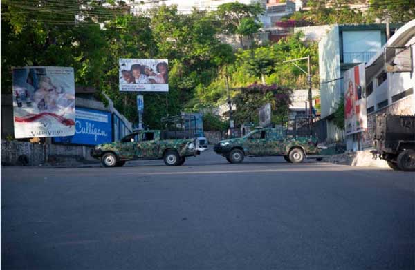 Tổng thống Haiti bị ám sát man rợ; cảnh sát đã giao tranh và bắn hạ 4 kẻ nghi là lính đánh thuê-3