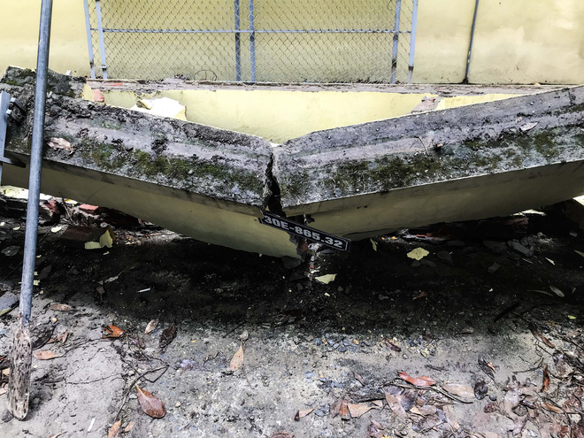 Hiện trường bức tường đổ sập đè trúng 12 ô tô ở Hà Nội-6