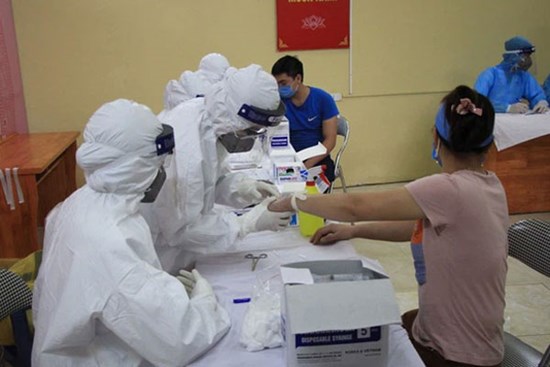 Hà Nội: Phát hiện thêm 3 ca dương tính SARS-CoV-2, đều là lái, phụ xe đường dài từ TP.HCM về