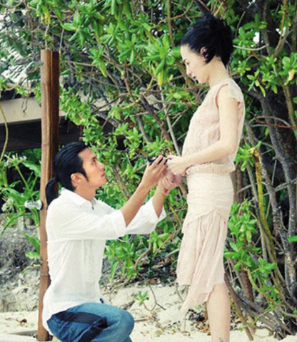 Hình ảnh đám cưới bí mật của Trương Bá Chi và Tạ Đình Phong bị đào mộ-3