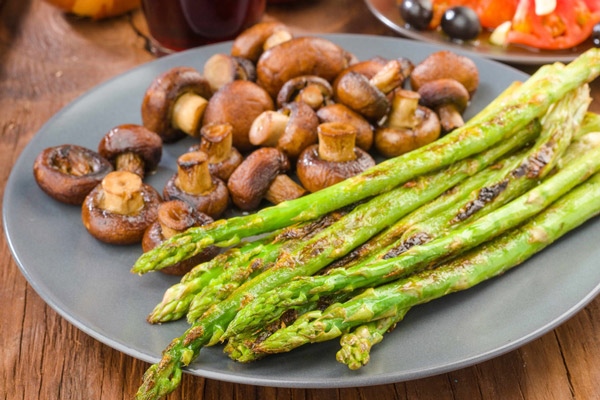 5 loại rau được ví là thuốc làm tan cục máu đông, bảo vệ mạch máu vượt trội, tất cả đều bán rất nhiều ở Việt Nam-3