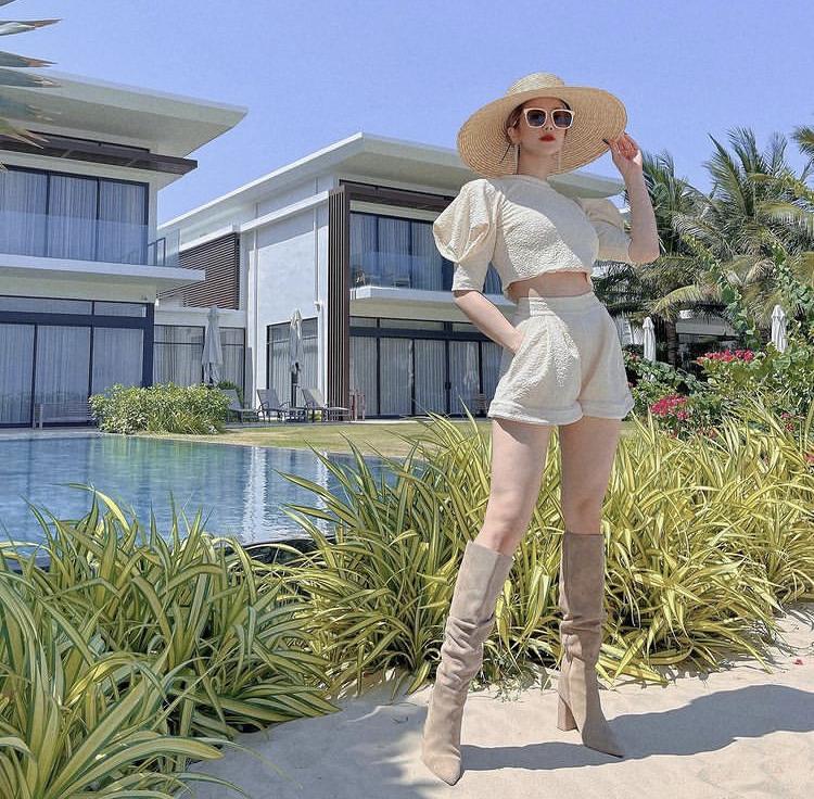 Thời trang phang thời tiết: 40 độ Kỳ Duyên, Chi Pu vẫn diện boots cao cổ-4