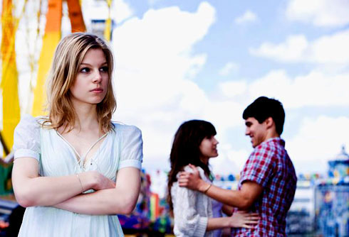 Nghe lời bạn thân bơm đểu”, cô gái cay đắng vì mất trắng tình yêu 8 năm vào tay người không ngờ đến nhất-2