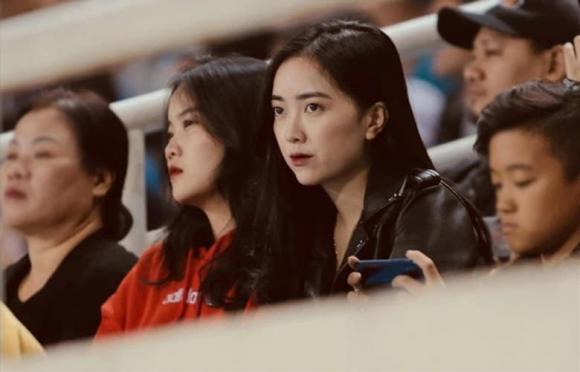 Nghi vấn Đoàn Văn Hậu đưa tình tin đồn Doãn Hải My ra mắt bạn bè?-6