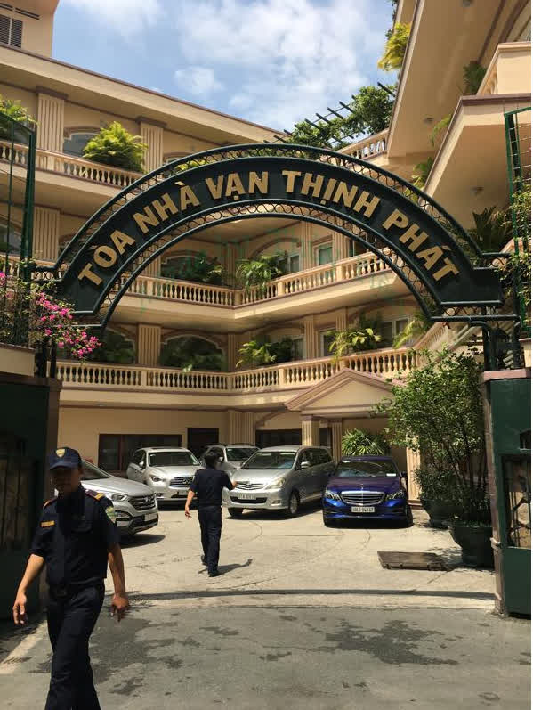 Bà chủ hiện tại của Thuận Kiều Plaza: Sở hữu khối tài sản ngang ngửa tỉ phú Phạm Nhật Vượng, bất chấp mọi lời đồn quyết vực dậy 3 tòa chung cư bỏ hoang-3