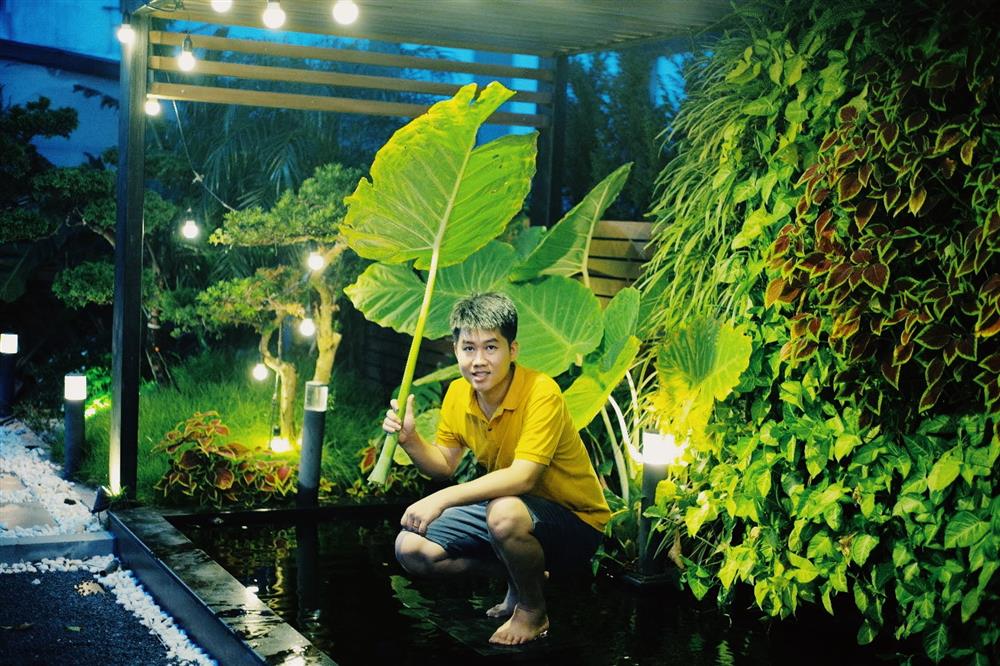 Hồ sen với đủ loại hoa hiếm trên penthouse 300m² của chồng dành tặng vợ ở Hà Nội-13