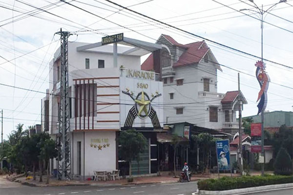 Cô gái đi xin clip sex rồi đăng lên trang cá nhân Facebook để... tăng tương tác-2