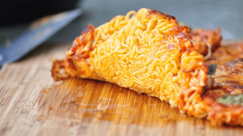 Sáng tạo món ngon từ mì gói ngày giãn cách-1