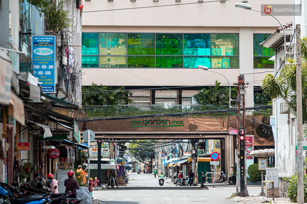 Cận cảnh toà nhà Thuận Kiều Plaza, nơi chuẩn bị được trưng dụng làm bệnh viện dã chiến điều trị Covid-19-17