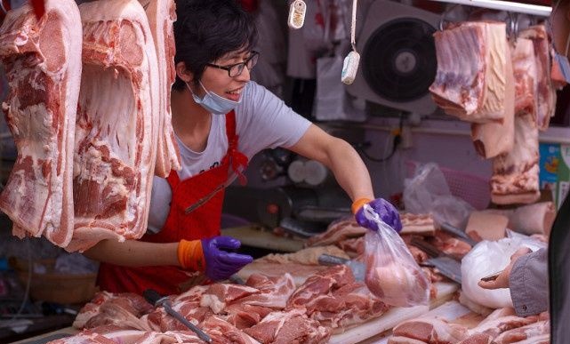 Khi mua thịt lợn, dù là phần nào cũng hãy ghi nhớ 3 mua 3 không mua, nắm được mẹo nhỏ này để tránh chọn phải thịt ôi thiu-4