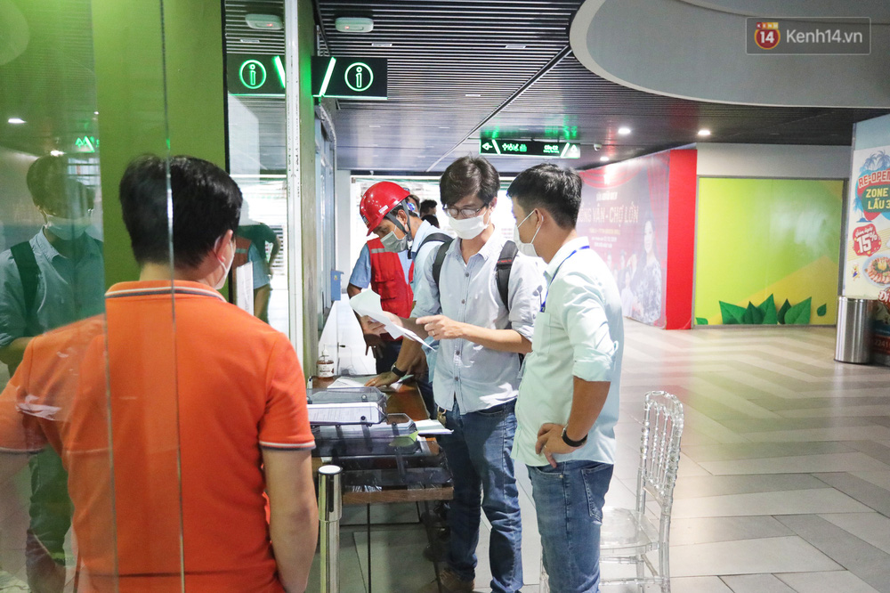 Toàn cảnh bên trong Thuận Kiều Plaza đang thi công chuyển đổi thành bệnh viện dã chiến 1.000 giường bệnh-12