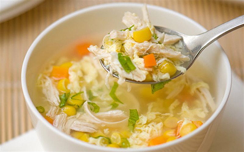 Mẹ chồng tức sôi bụng vì con dâu làm súp gà thơm ngon mà không mời tới ăn, con dâu đáp một câu khiến bà tâm phục khẩu phục-2