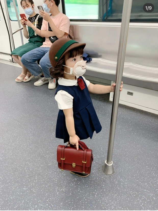 Sự thật ngã ngửa về bức ảnh bé gái Nhật Bản đã xinh xắn còn hiểu chuyện nhường ghế trên tàu điện ngầm gây xôn xao mạng xã hội xứ Trung-1
