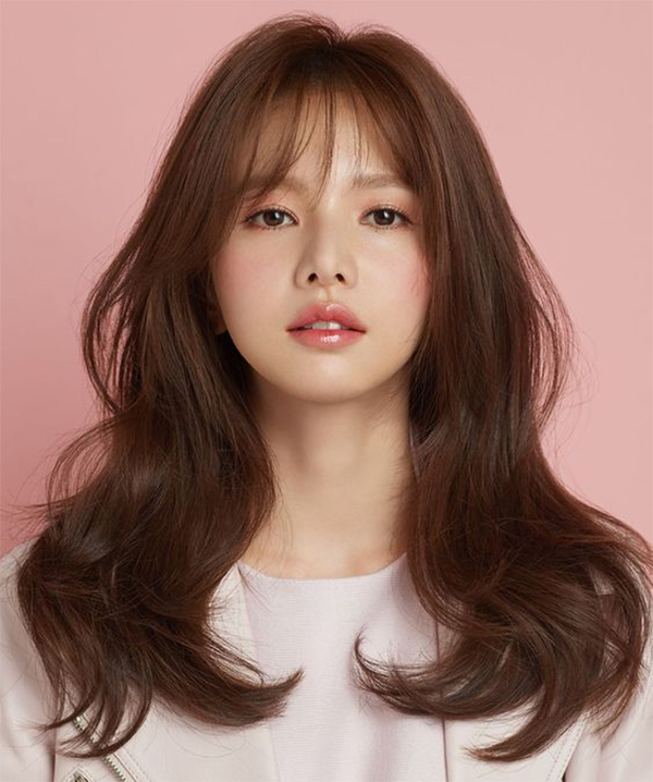 35 Kiểu tóc uốn đẹp nhất 2021 cho nữ cực trẻ trung và quyến rũ-9