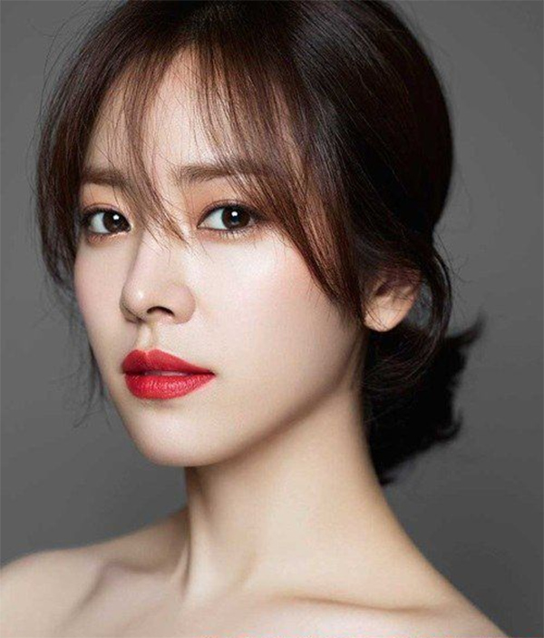 35 Kiểu tóc uốn đẹp nhất 2021 cho nữ cực trẻ trung và quyến rũ-27