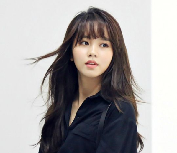 35 Kiểu tóc uốn đẹp nhất 2021 cho nữ cực trẻ trung và quyến rũ-33