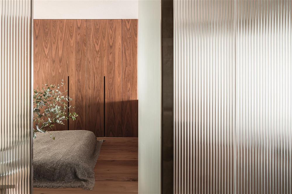 Cải tạo căn hộ tỉ mỉ trong từng chi tiết nhỏ mang đậm phong cách Nhật Bản, thiết kế vách ngăn phòng tắm tạo ra sự độc đáo vô cùng-17
