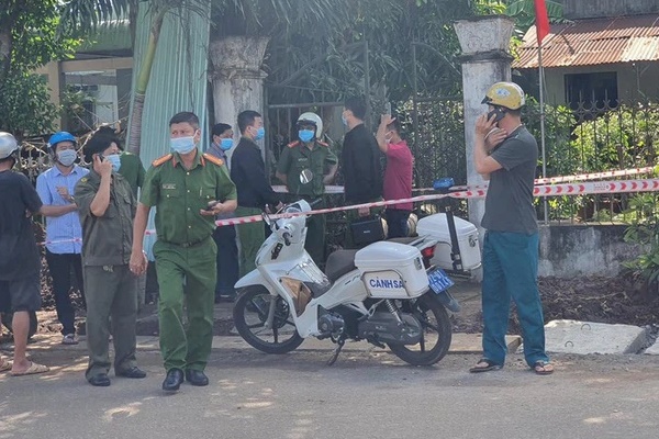 Vụ hai mẹ con cô giáo tử vong: Ai cũng bàng hoàng và đau lòng-1
