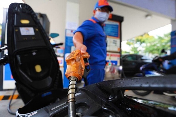 Đến kỳ điều chỉnh, giá xăng dầu tăng mạnh lần thứ 3 liên tiếp-1