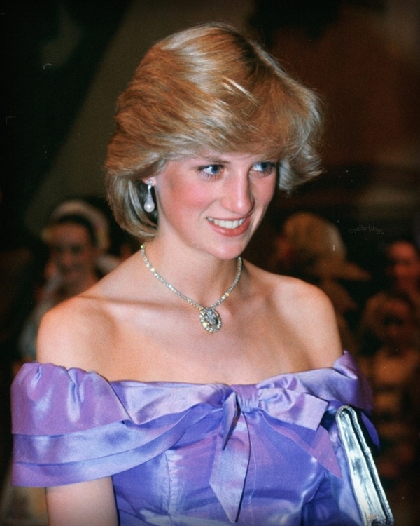 Không bao giờ mất đi vẻ nữ tính dù cắt tóc ngắn ngủn, bí kíp của công nương Diana chỉ có 2 điều-8