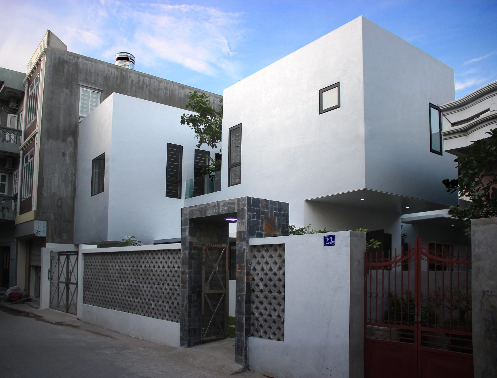 Ngẩn ngơ trước khu vườn bí mật trong ngôi nhà màu trắng ở Hải Phòng-7