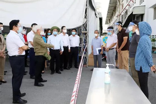 Bình Dương: 300 phụ nữ mang thai tại một công ty có 80 ca mắc Covid-19 được về nhà