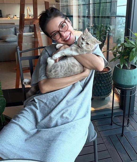 Không gian sống của siêu mẫu Minh Tú: Sang trọng, tiện nghi và có giá trị không hề nhỏ-4