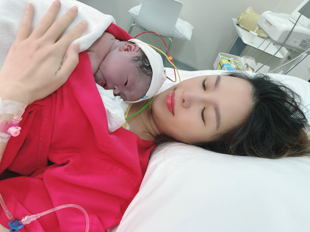 Quế Vân ra viện chỉ sau 1 ngày sinh, còn tiết lộ tự lái xe về nhà mà không thấy sự xuất hiện của bạn trai doanh nhân?-3