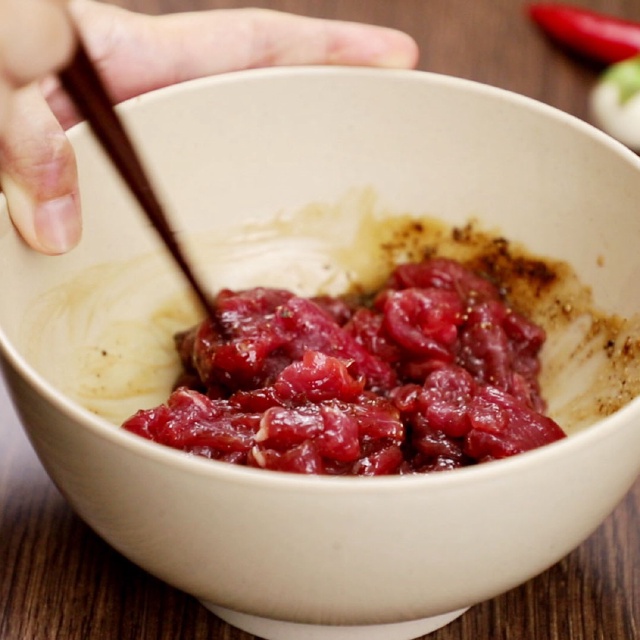 Ngày nắng&nbsp;nóng, làm bát nộm chua ngọt ăn vừa đỡ ngấy lại bon miệng vô cùng-5